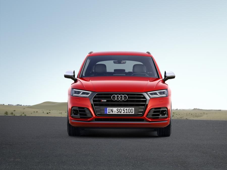  Audi SQ5 3.0 TFSI 2017 года  (WW) (фото 6 из 48)
